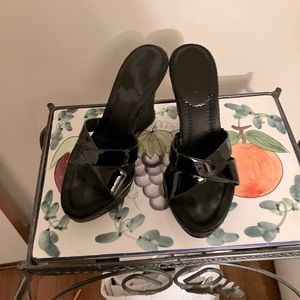 Nine West black wedge